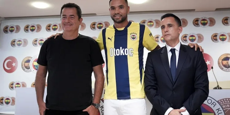 Fenerbahçe, Youssef En-Nesyri ile 5 yıllık sözleşme imzaladı