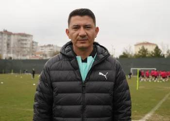 Teknik Direktör Fırat Gül, Kastamonuspor ile yollarını ayırdı