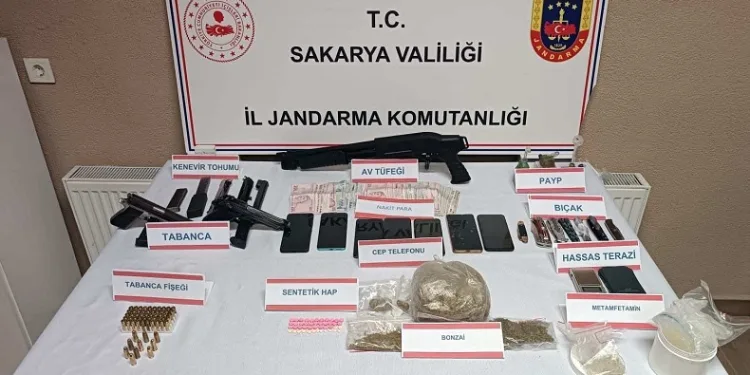 Jandarma altı ayda 55 kilo uyuşturucu ele geçirdi
