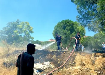 Menteşe’de yangın, ekiplerin zamanında müdahalesi ile söndürüldü