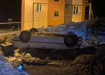 Şarampole yuvarlanan otomobilin sürücüsü alkollü çıktı
