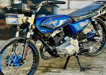 Park halindeki motosiklet çalındı