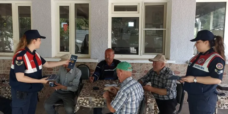 Edirne jandarması vatandaşları şiddette karşı bilgilendirdi