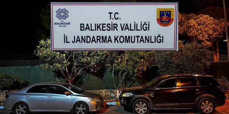 Jandarmadan Balıkesir’de göçmen kaçakçılığı operasyonu