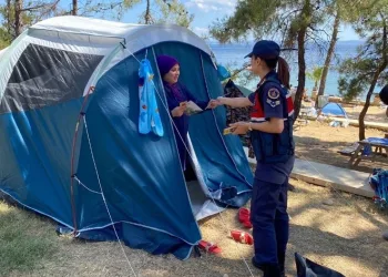 Jandarması tatilcilerin huzur ve güvenliğini sağlıyor