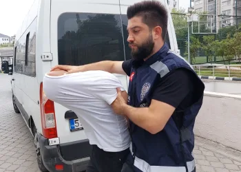 Uyuşturucu ticaretinden tutuklandı