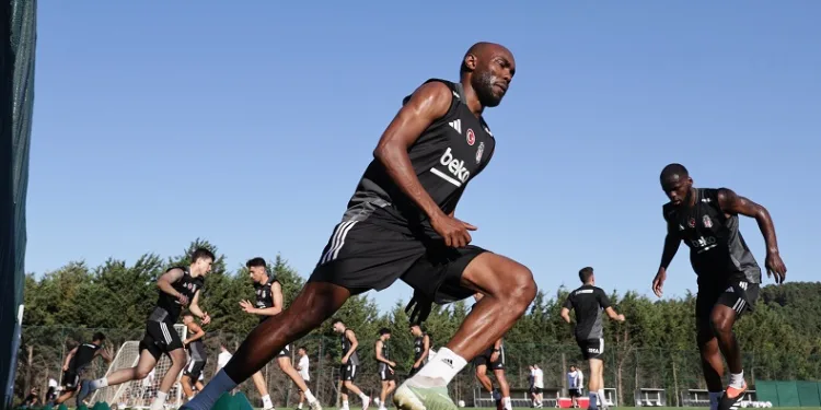 Beşiktaş sezonu Ümraniye’de açtı