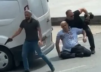 Eski belediye başkanı silahlı kavgada hayatını kaybetti