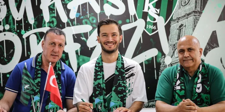 Kocaelispor, Oğulcan Çağlayan ile sözleşme imzaladı