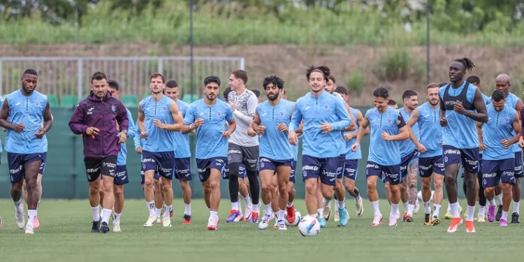 Trezeguet, Trabzonspor kampına katıldı