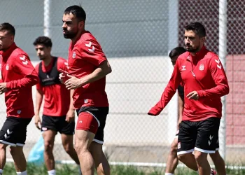 Sivasspor, yeni sezona iddialı hazırlanıyor