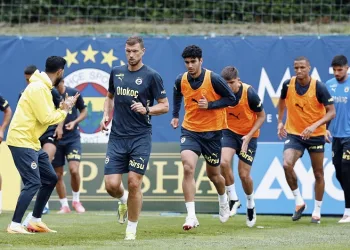 Fenerbahçe, hazırlıklarını sürdürdü
