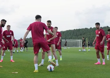 Galatasaray, Kemerburgaz’da yeni sezon hazırlıklarına başladı