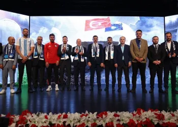 Erzurumspor’da “Küllerimizden Doğuyoruz” kampanyası