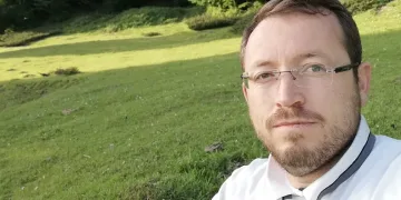Baraja giren 2 çocuk babası boğuldu