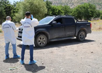 Elazığ’da bir araç içerisinde 2 kişi ölü bulundu