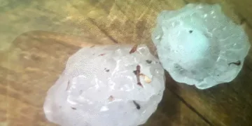 Osmancık’a ceviz büyüklüğünde dolu yağdı