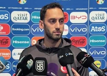 Hakan Çalhanoğlu: “Kendimizle gurur duymamız gerekiyor”