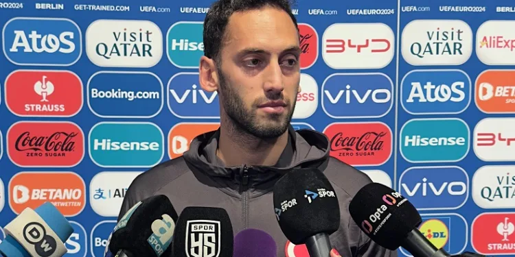 Hakan Çalhanoğlu: “Kendimizle gurur duymamız gerekiyor”