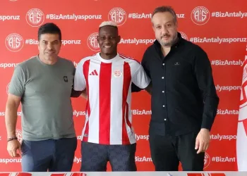 Moussa Djenepo, Antalyaspor’da