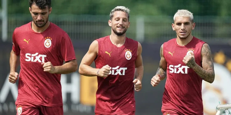 Galatasaray hazırlıklarını sürdürdü