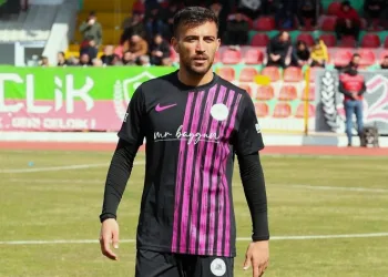 Isparta 32 Spor futbolcusu Fırat Aras: “Hedef 1. Lig’e çıkmak”