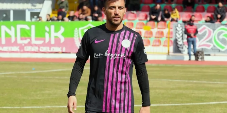 Isparta 32 Spor futbolcusu Fırat Aras: “Hedef 1. Lig’e çıkmak”