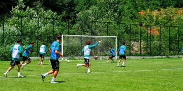 Sakaryaspor, yeni sezon hazırlıklarını Kartepe kampında sürdürüyor