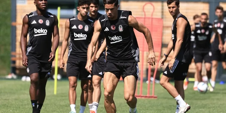 Beşiktaş, yeni sezon hazırlıklarını sürdürdü