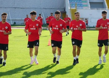 Isparta 32 Spor topbaşı yaptı