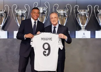 Real Madrid, Mbappe’yi 5 yıllığına kadrosuna kattı