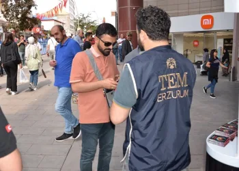 Polisten 15 bin vatandaşa bilgilendirme