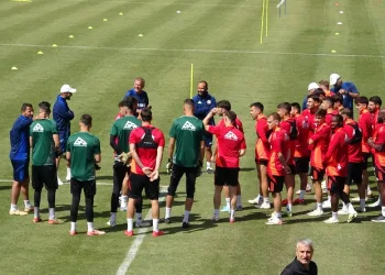 Gaziantep FK, günde çift antrenmanla yeni sezona hazırlanıyor