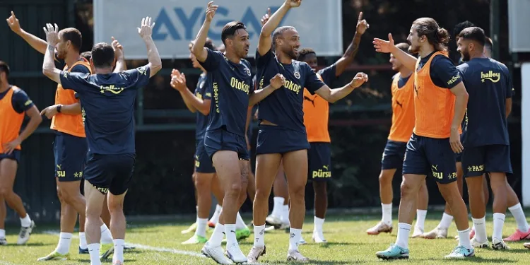Fenerbahçe yeni sezon hazırlıklarını sürdürdü