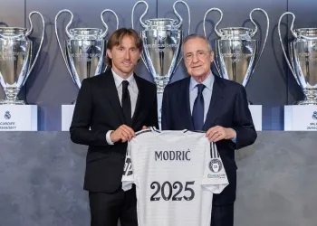 Real Madrid, Luka Modric’in sözleşmesini 1 yıl uzattı