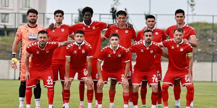 Hazırlık maçı: Sivasspor: 1 – Neftçi: 2