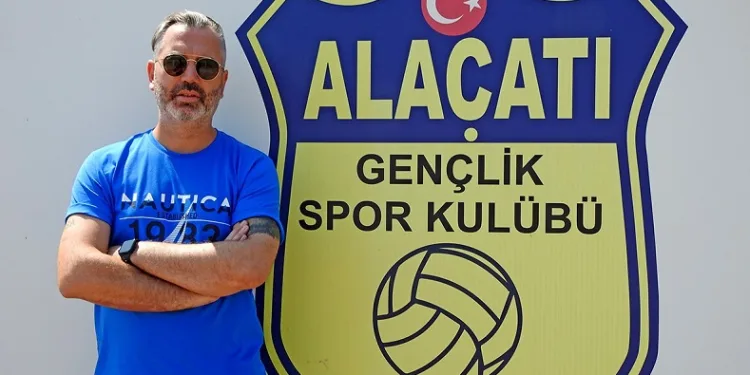 Alaçatıspor yöneticileri istifa etti