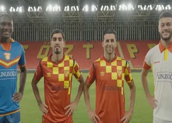 Göztepe, yeni sezon formalarını tanıttı