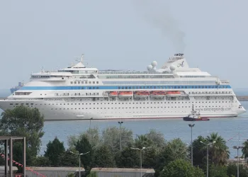 Dev turist gemisi 845 yolcusuyla Samsun’da