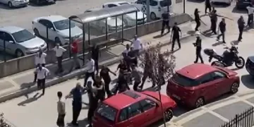 Adliye çıkışında silahlı kavga: 2 yaralı