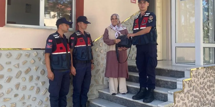 Jandarmadan örnek davranış