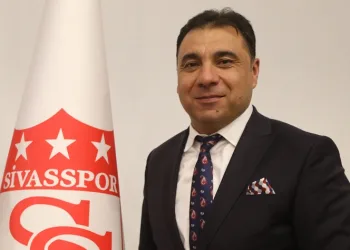 Sivasspor’da yeni kulüp başkanı Bahattin Eken oldu