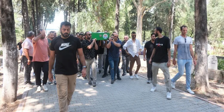 Bacanağının vurduğu spor eğitmeni gözyaşlarıyla son yolculuğuna uğurlandı
