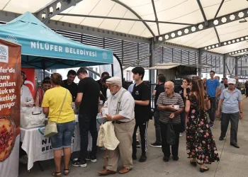 Nilüfer’de aşure kazanı kaynıyor