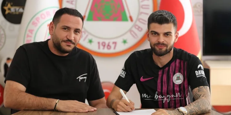Isparta 32 Spor’dan sol bek transferi
