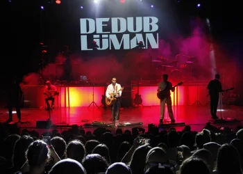 Bursa festivalinde ‘Dedublüman’ rüzgarı
