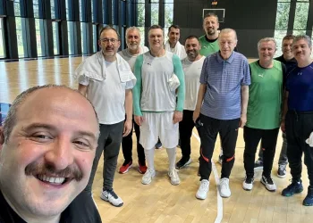 Cumhurbaşkanı Erdoğan basketbol oynadı