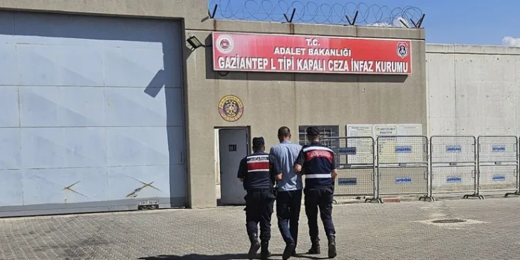 Kasten öldürme suçundan 20 yıl cezası bulunan firari yakalandı