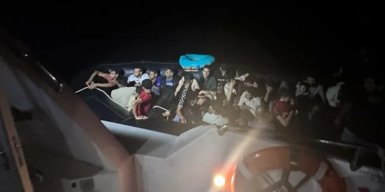 Bodrum açıklarında 4’ü çocuk 33 düzensiz göçmen kurtarıldı