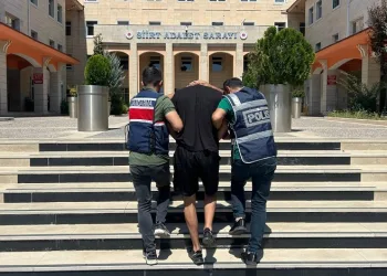 Siirt’te 15 yıl kesinleşmiş hapis cezası bulunan firari yakalandı